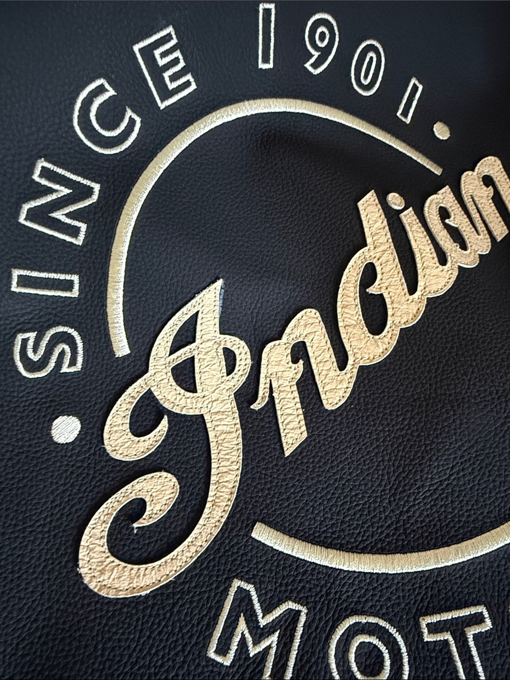 Indian Motorcycle Men’s Black Leather Vest - Classic Logo - Picture 7 of 13